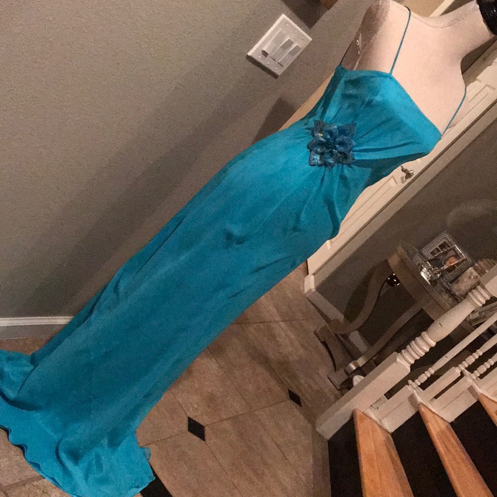 Laundry Aqua Flower Gown - Picture 3 of 5